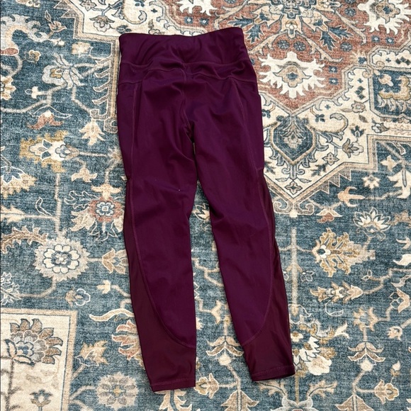 Avia XS (0-2) Purple Maroon High-Waisted Leggings with sheer panel detail - Picture 5 of 11